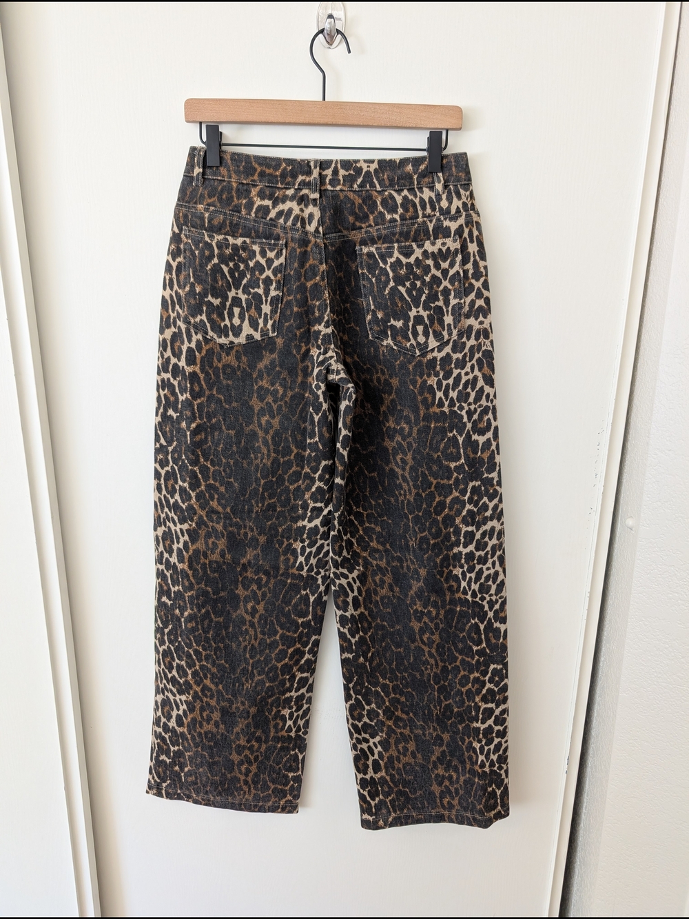 Edikted Womens Small Leopard Printed Low Rise Baggy Jeans 100% Cotton Chic Y2K - Picture 5 of 8